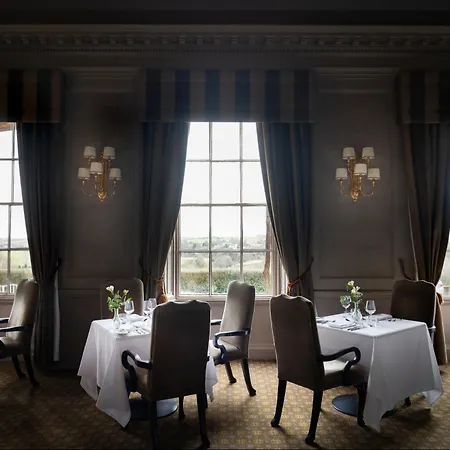 Wood Hall Hotel & Spa-3